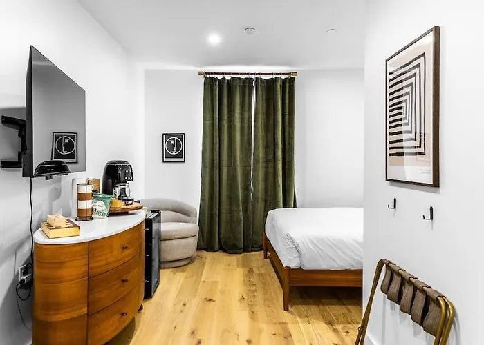 Dtwn Historic Hotel, The Phenix, Ground Floor, Room # 100